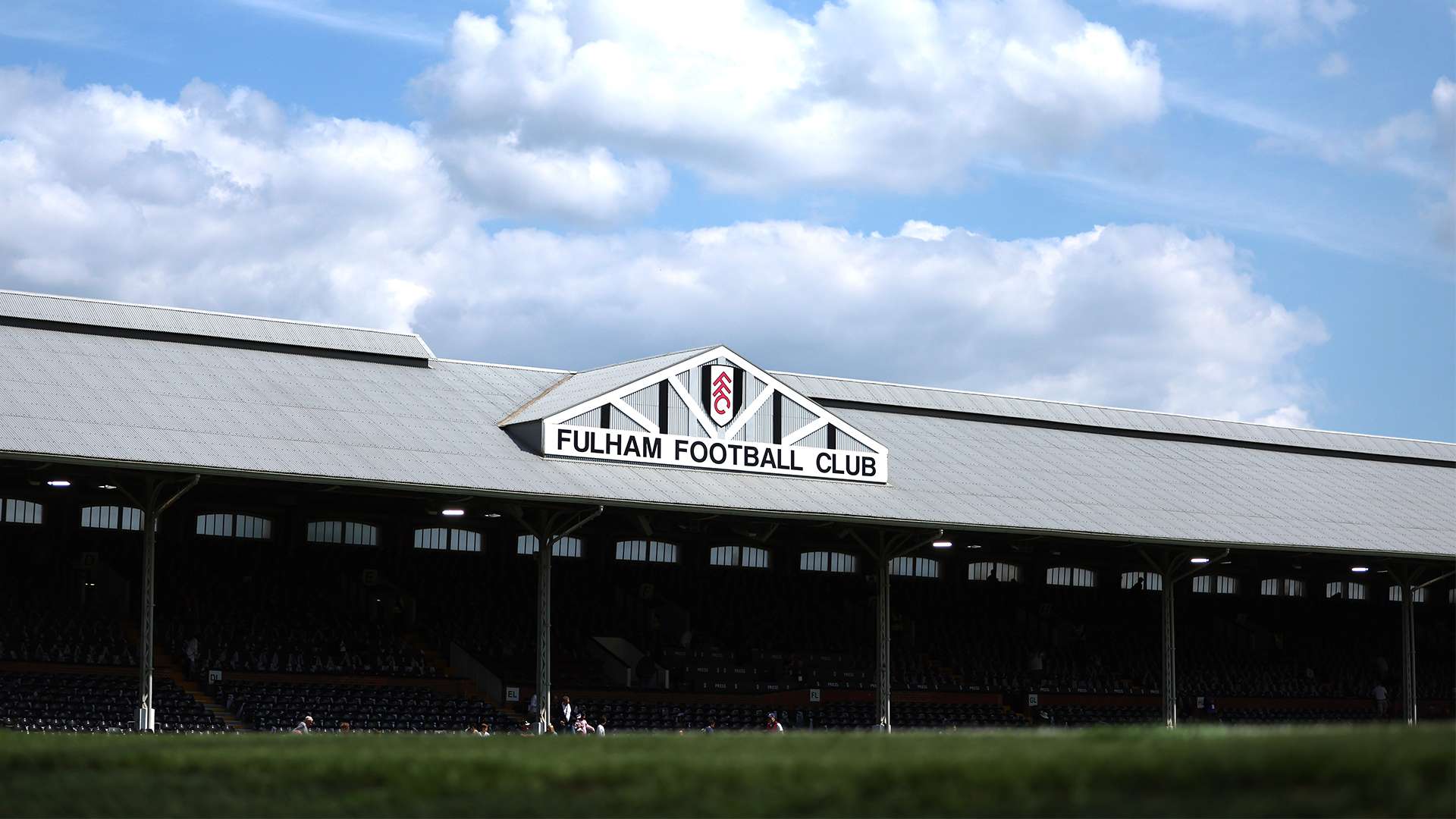 游球队中更 游球队中更